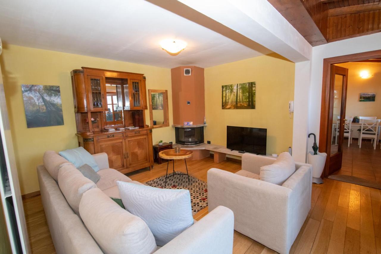 Villa Rina Deluxe And Cottage Porto Ceresio Exterior photo