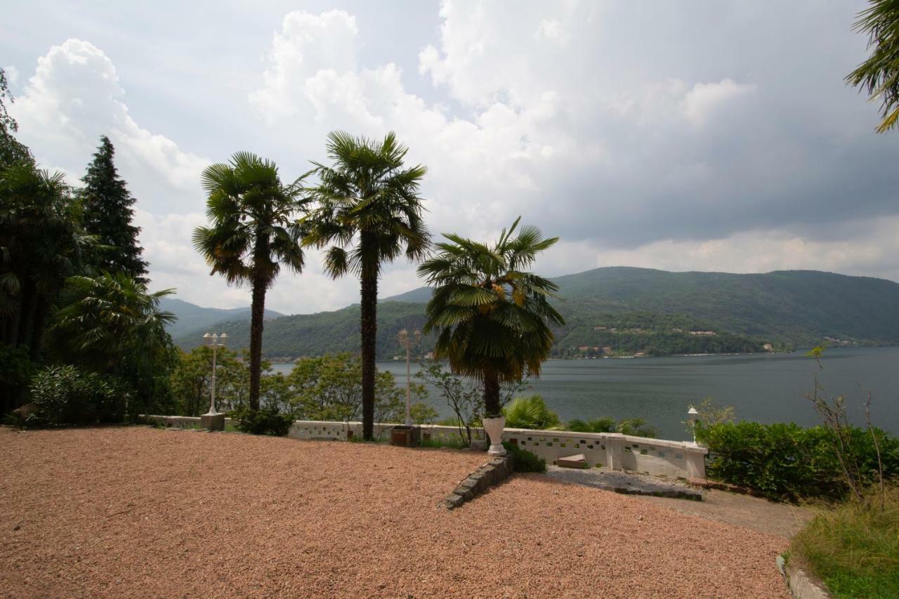 Villa Rina Deluxe And Cottage Porto Ceresio Exterior photo